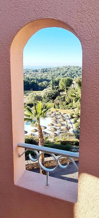 Appartement HAMEAU DES AMANDIERS - vue mer, golf et vignes à Saint-Cyr-sur-Mer